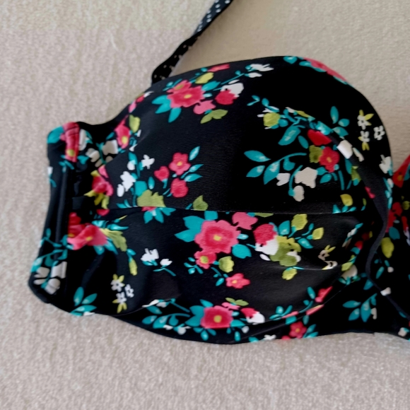 LASCANA for VENUS Midnight Bloom Bandeau Bikini Top, size D - Picture 6 of 10